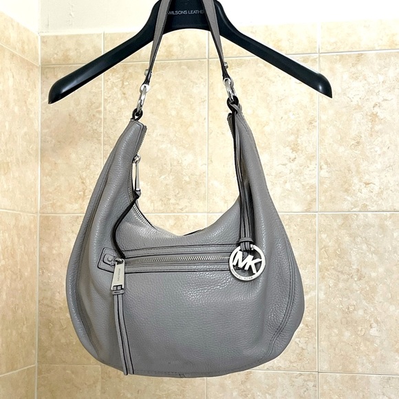 SOLD 😃 Michael Kors Gray Leather Slouch Purse w. Chrome Hardware - Picture 7 of 11